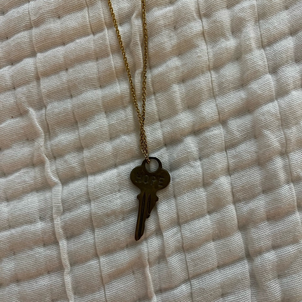 Hope Giving Key - Picture 2 of 3